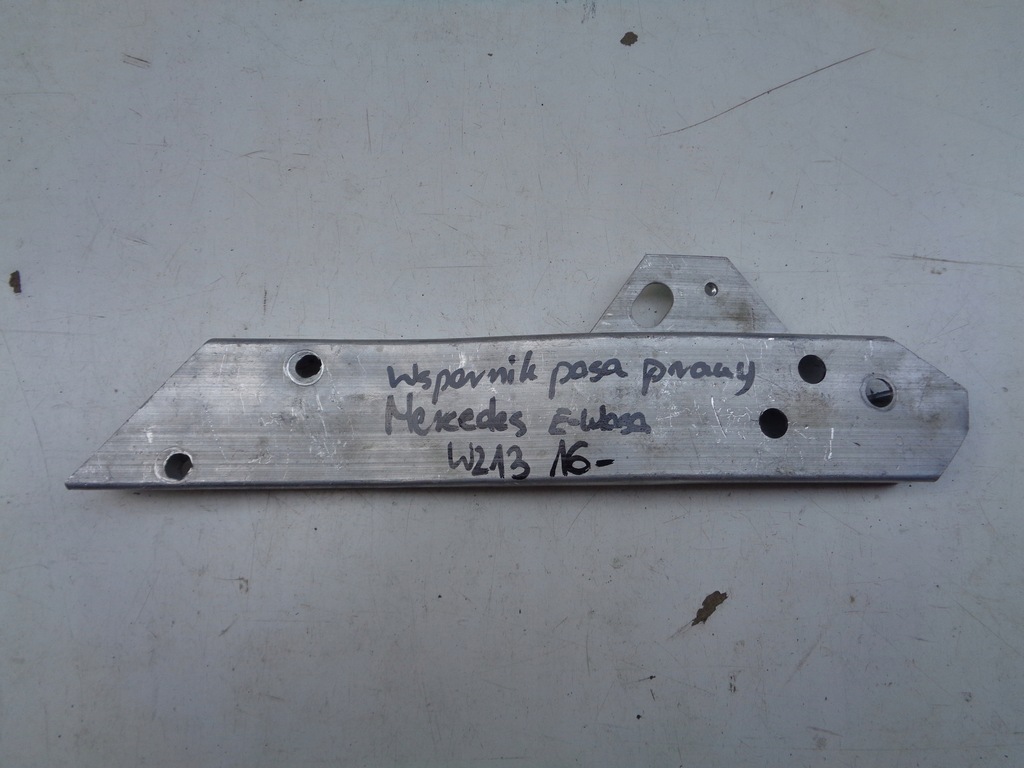 фото №1, Кронштейн поперечина правый mercedes e-klasa w213 16-