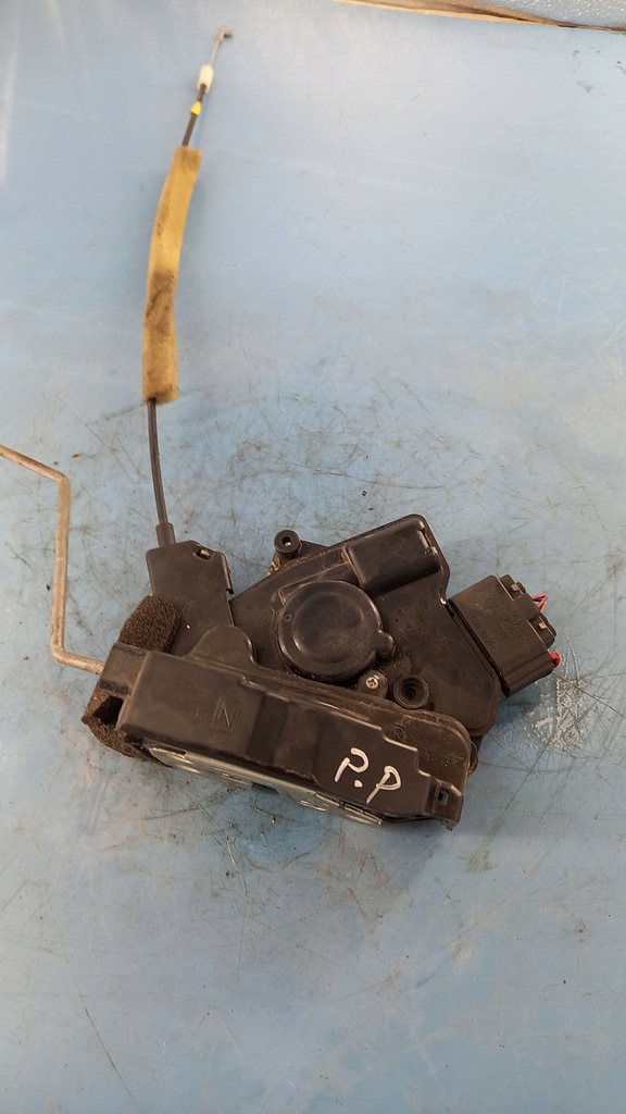 фото №1, Замок правый перед mazda 5 06r 2.0d