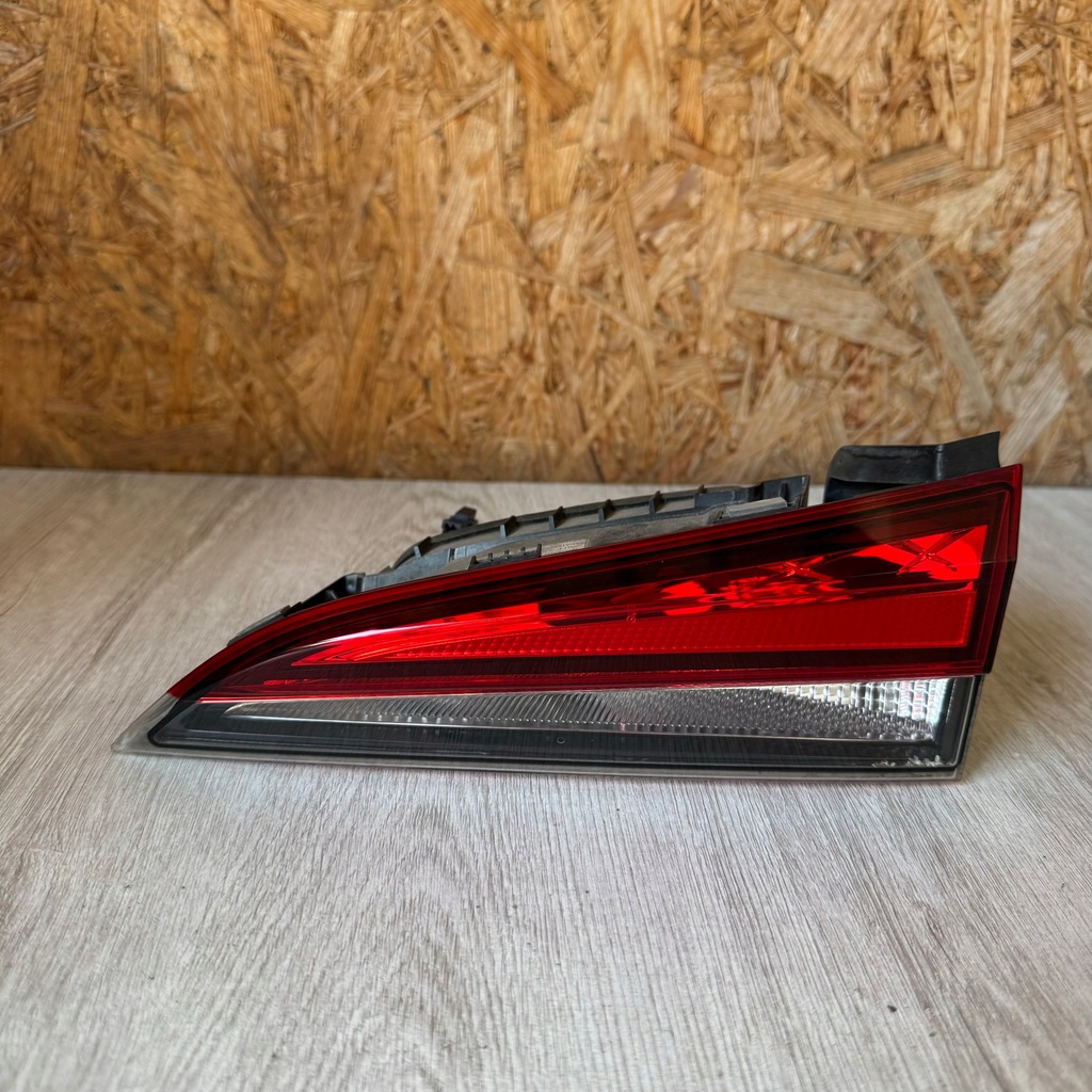 фото №1, Лампа задняя правая крышки skoda kamiq 658945094