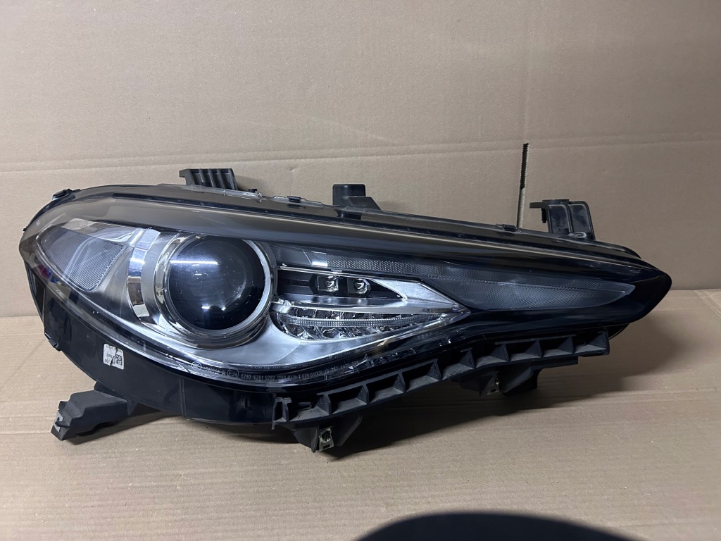 фото №1, Лампа правая alfa romeo giulia ксенон led некрутящаяся комплектная перед передняя