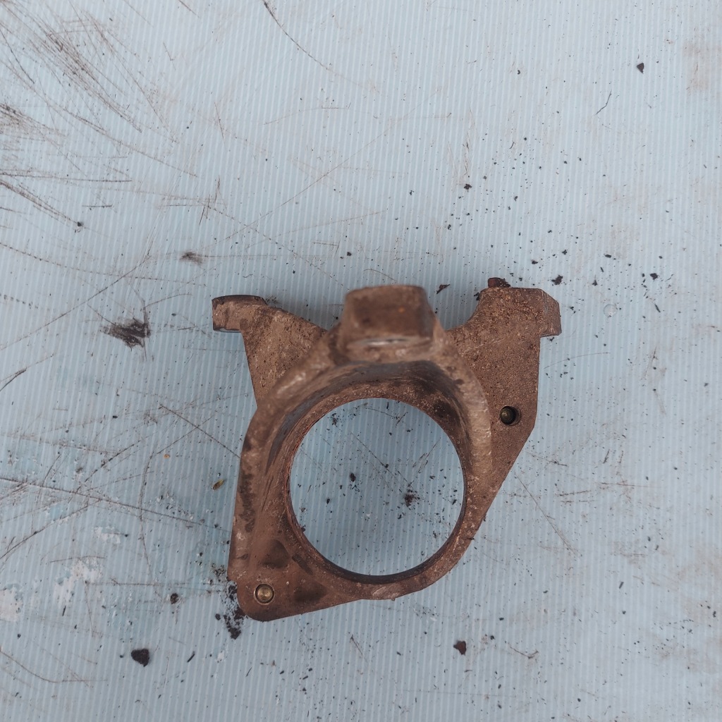 фото №1, Опора полуось кронштейн nissan qashqai j10 lift 1.6dci