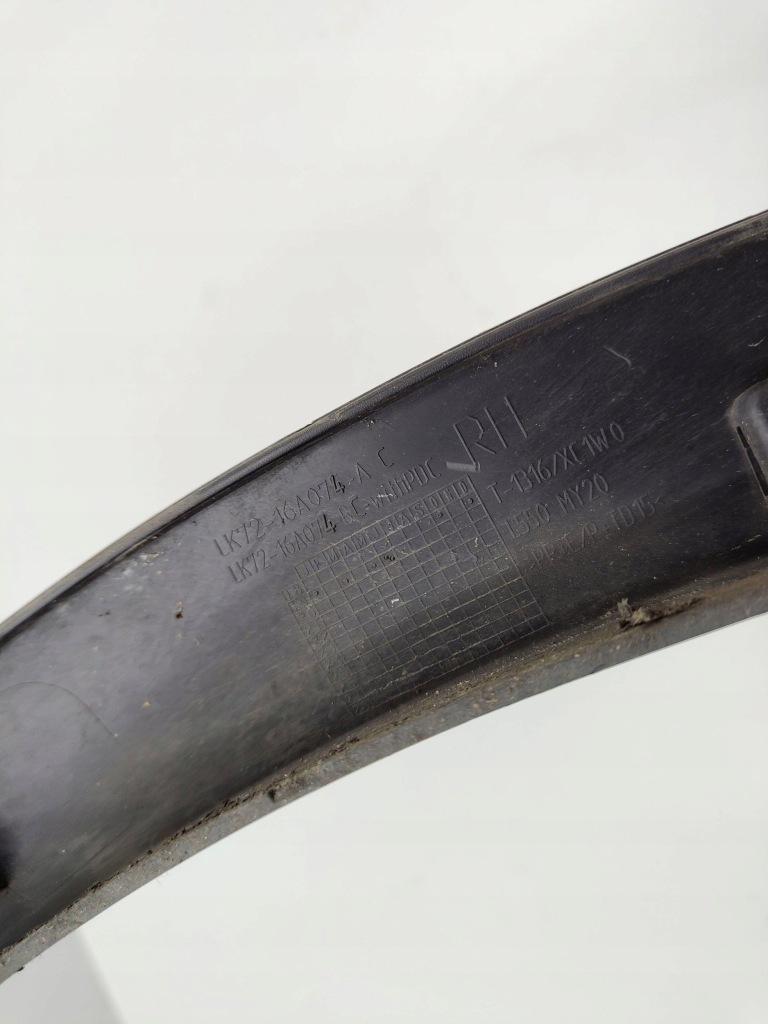 фото №11, Land rover discovery sport l550 молдинг крила правий перед lk72-16a074-ac