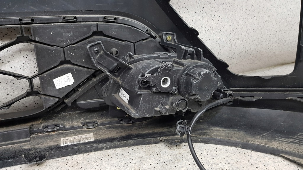 фото №13, Kia stonic gt line 2017 - бампер перед 3436