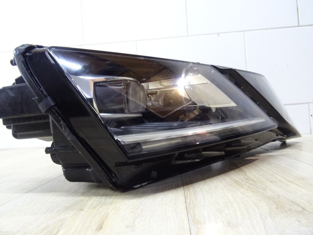 Skoda octavia 3 рестайлинг  фара led правый  5e2941018f llu Недорого