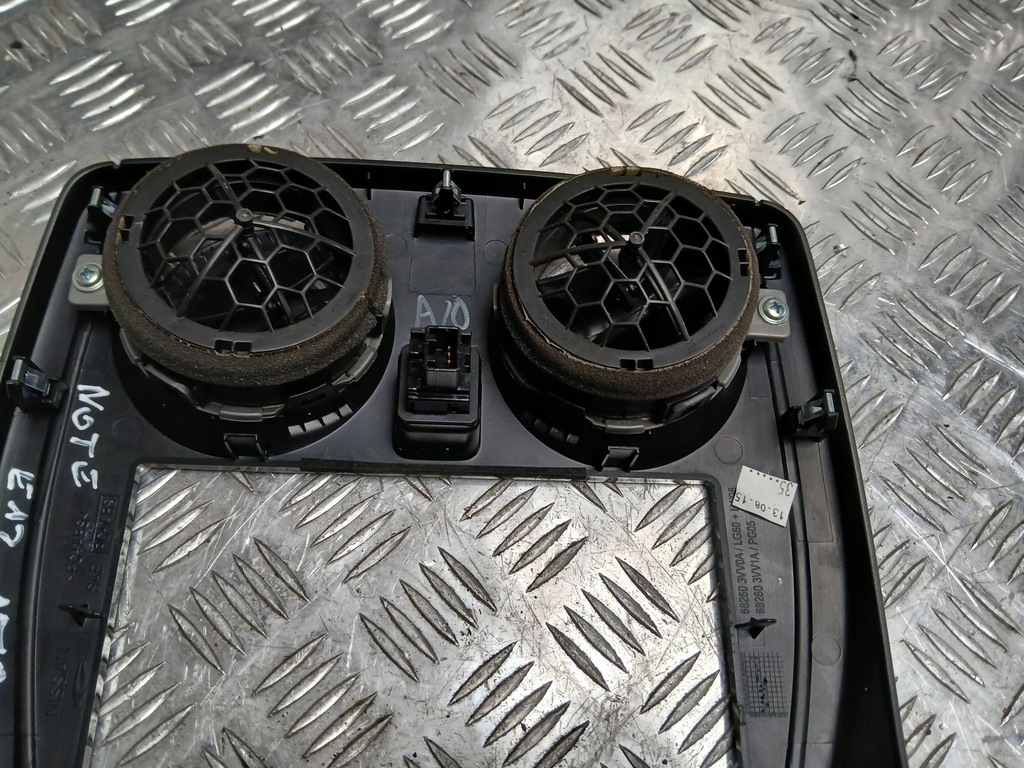 фото №9, Nissan note e12 панель средний рамка 682603vv0a 2015r