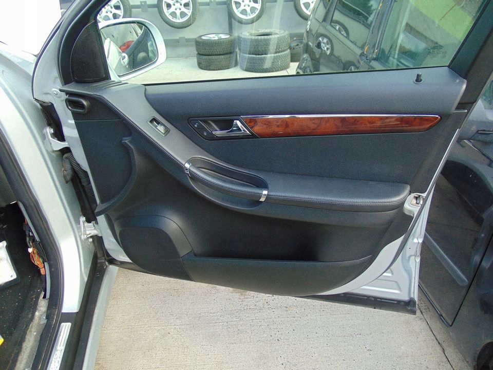 фото №3, Mercedes r-klasa w251 обшивки обивка дверь комплект