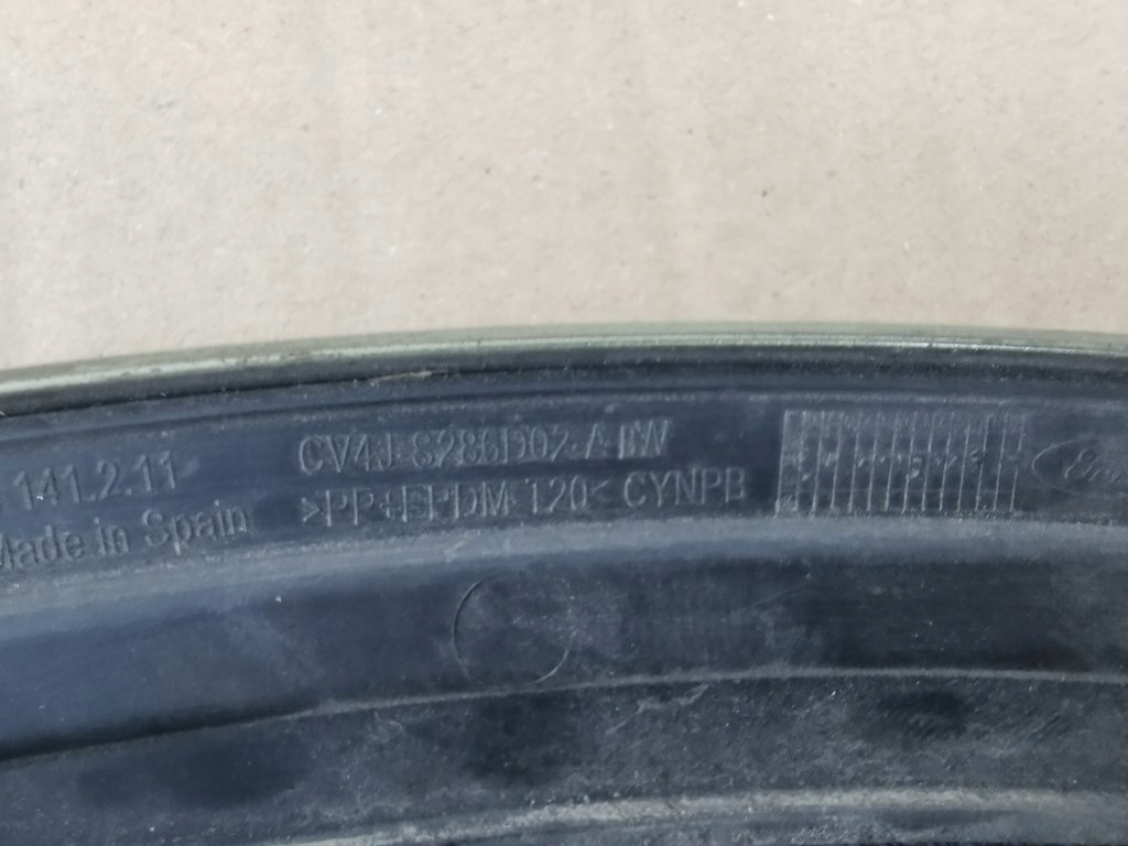 фото №7, Ford kuga mk2 st-line - молдинг крила правий задня