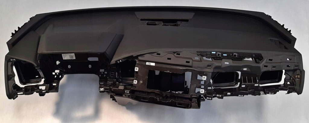 фото №1, Audi q4 e-tron приборная панель панель  nowa 89b857001 приборная панель оригинал панель