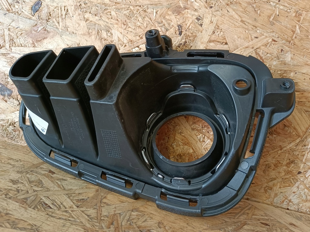 фото №7, Kia rio iv 17- рамка решётка противотуманной фары левый перед