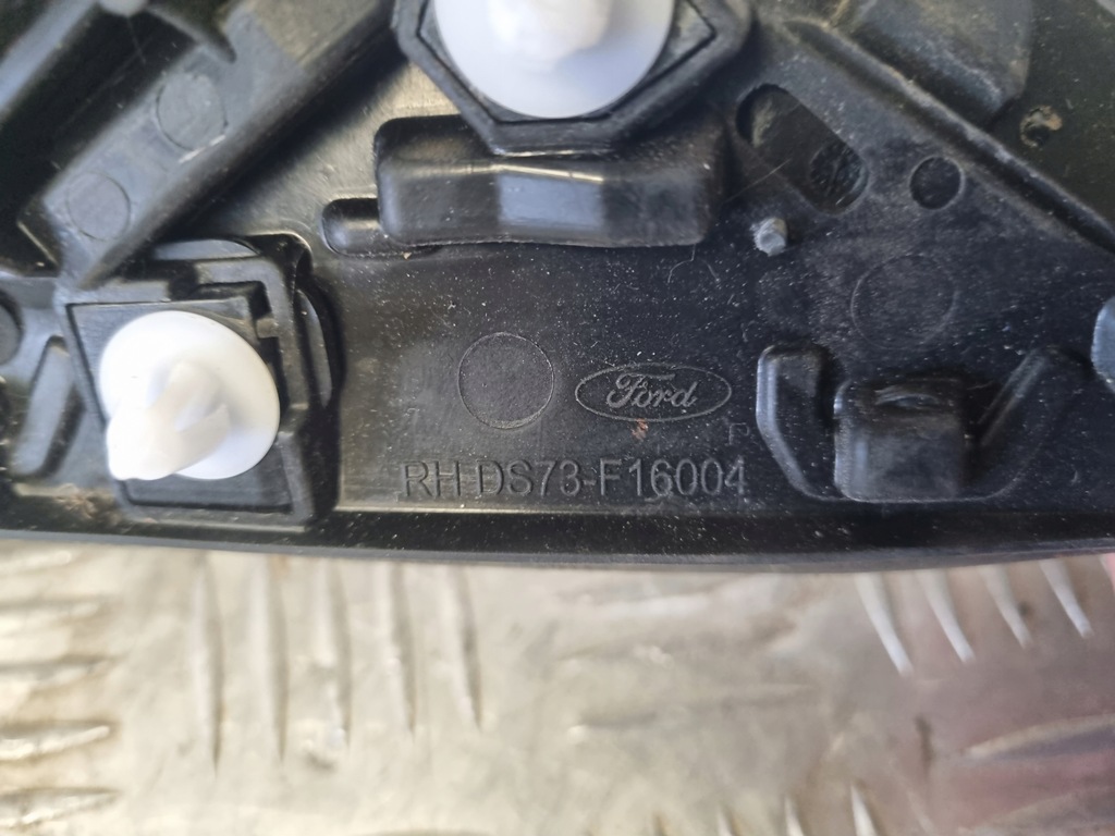 фото №4, Ford mondeo mk5 fusion треугольник правый заглушка