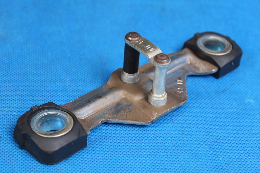 фото №1, Audi q3 8u lift засов крышки багажника 2018r