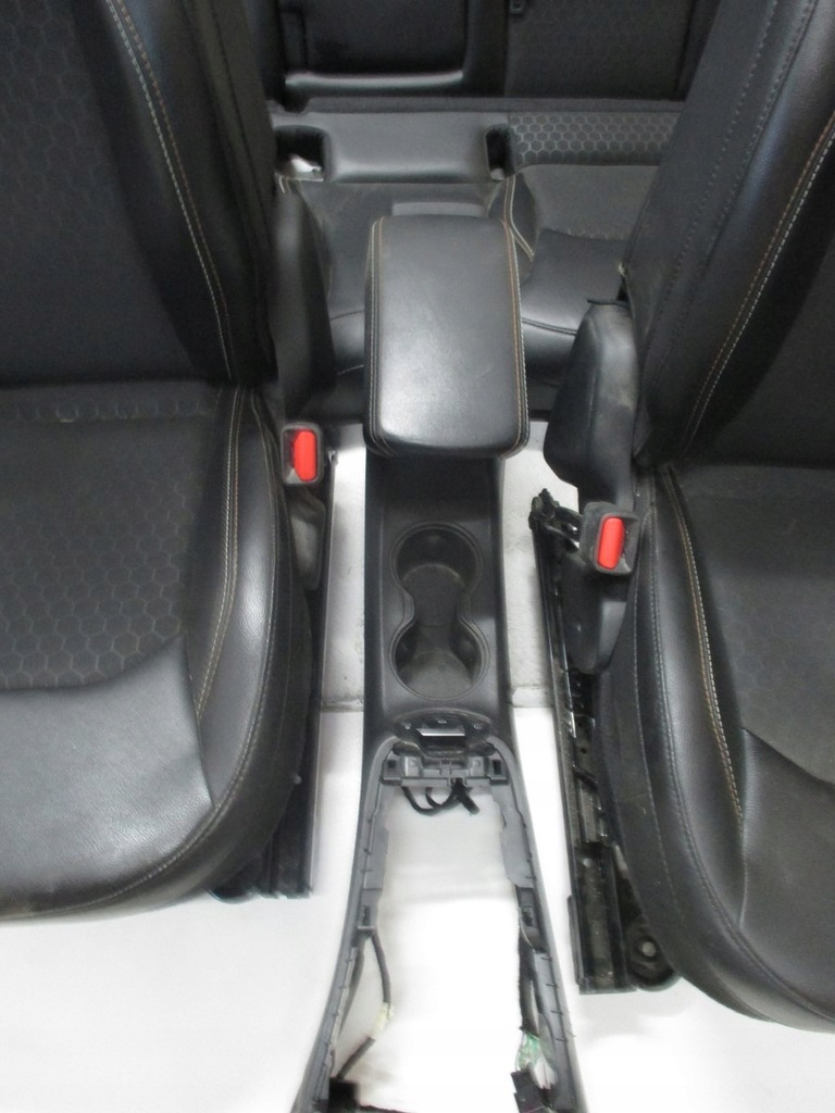 фото №5, Обивка pół кожа сиденья jeep compass ii