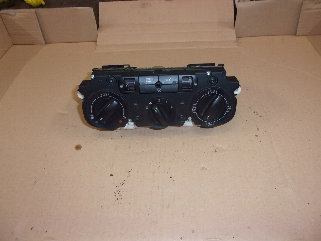 фото №1, Кліматронік vw панель golf v plus passat b6 touran