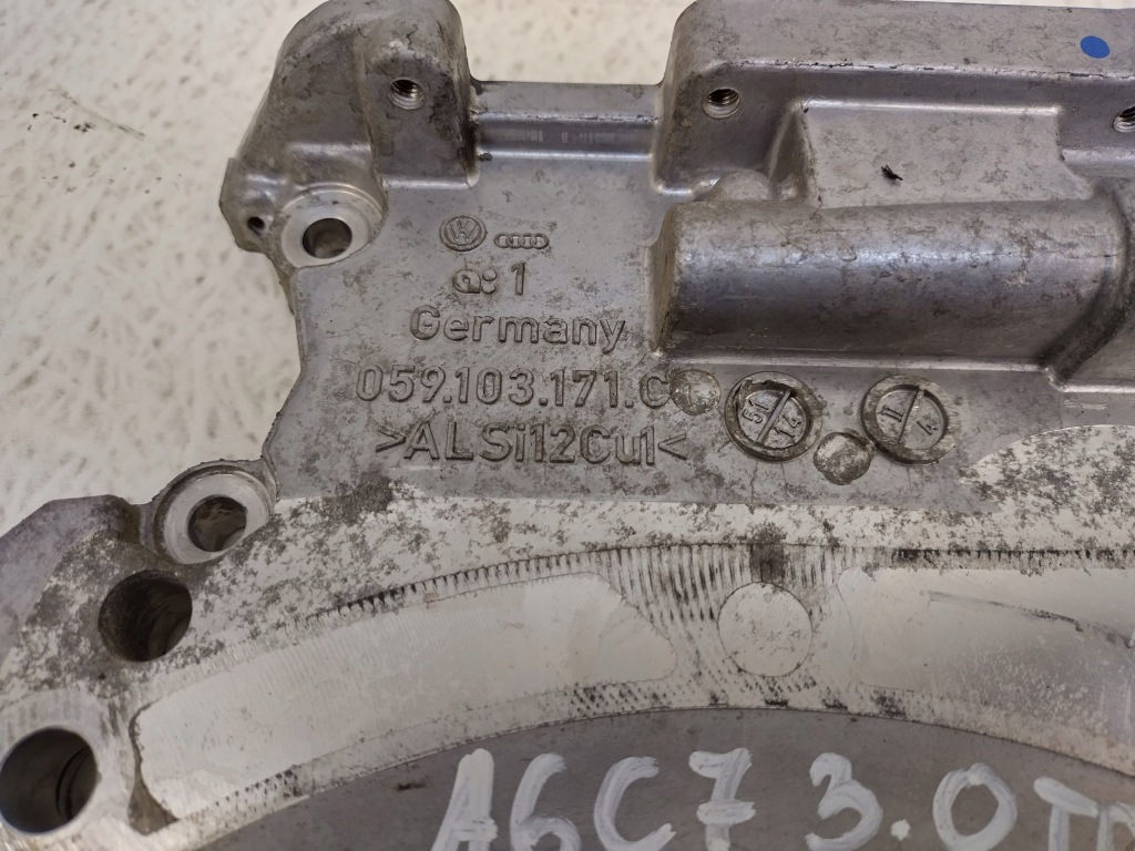 фото №4, Audi a6 s6 c7 4g lift 15-18 3.0 tdi crtd защита крышка распределительного вала 059103171c