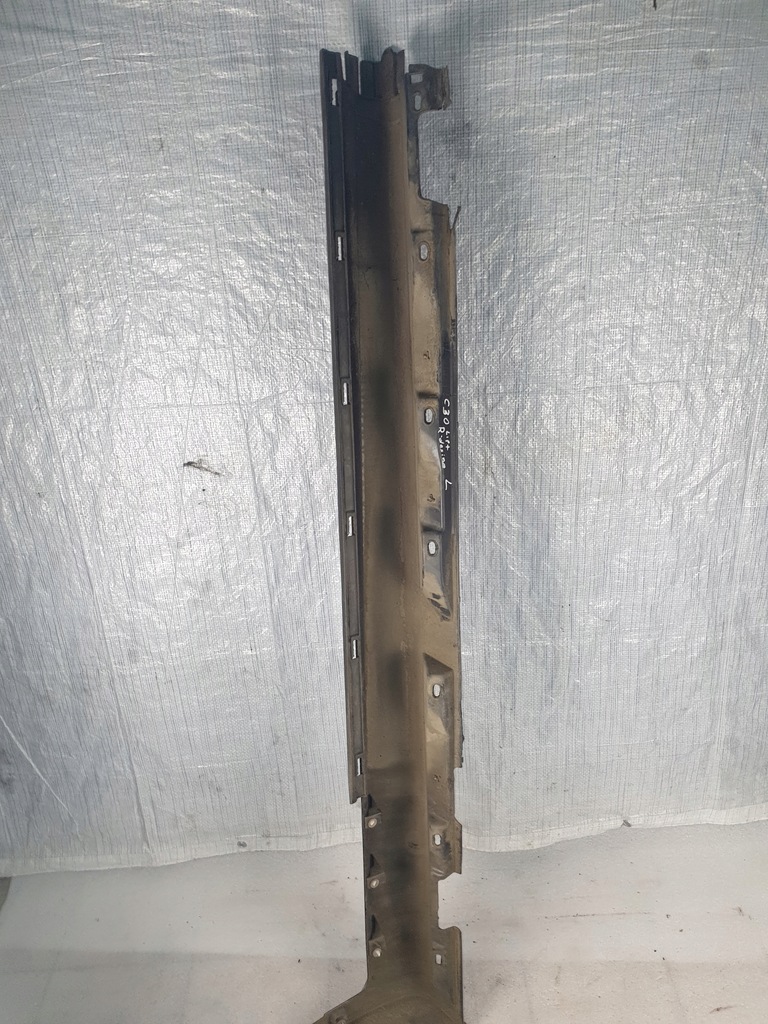 фото №8, Volvo c30 r-design молдинг левая порог