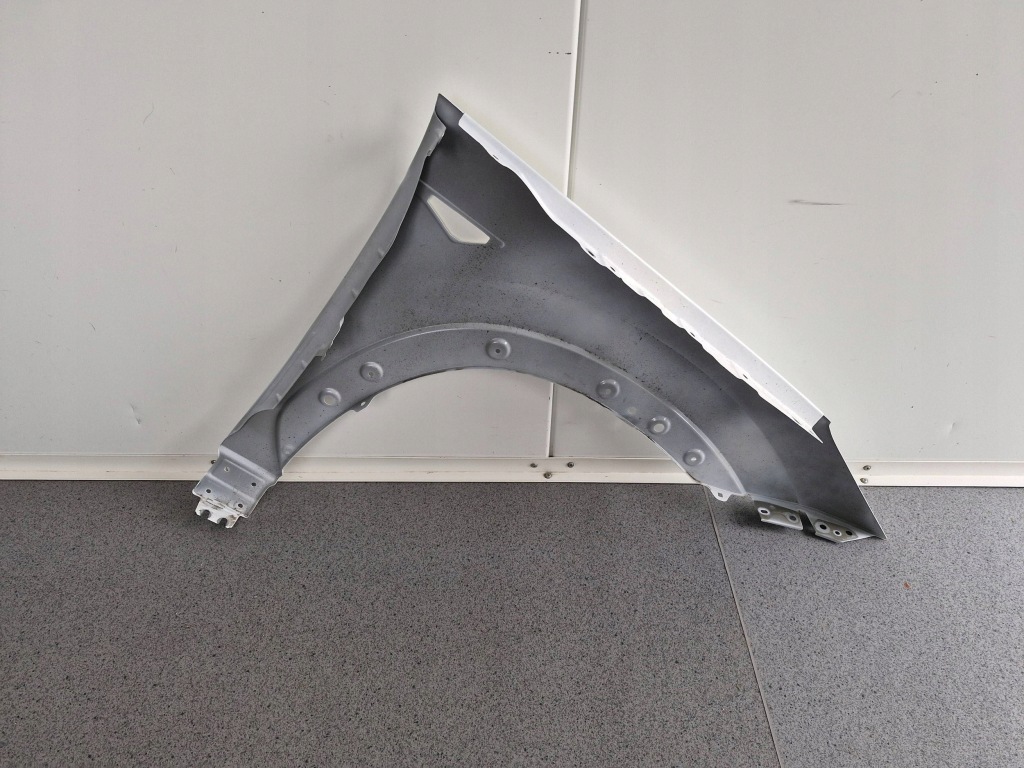 Крила передній лівий mg hs 2 24- Недорого