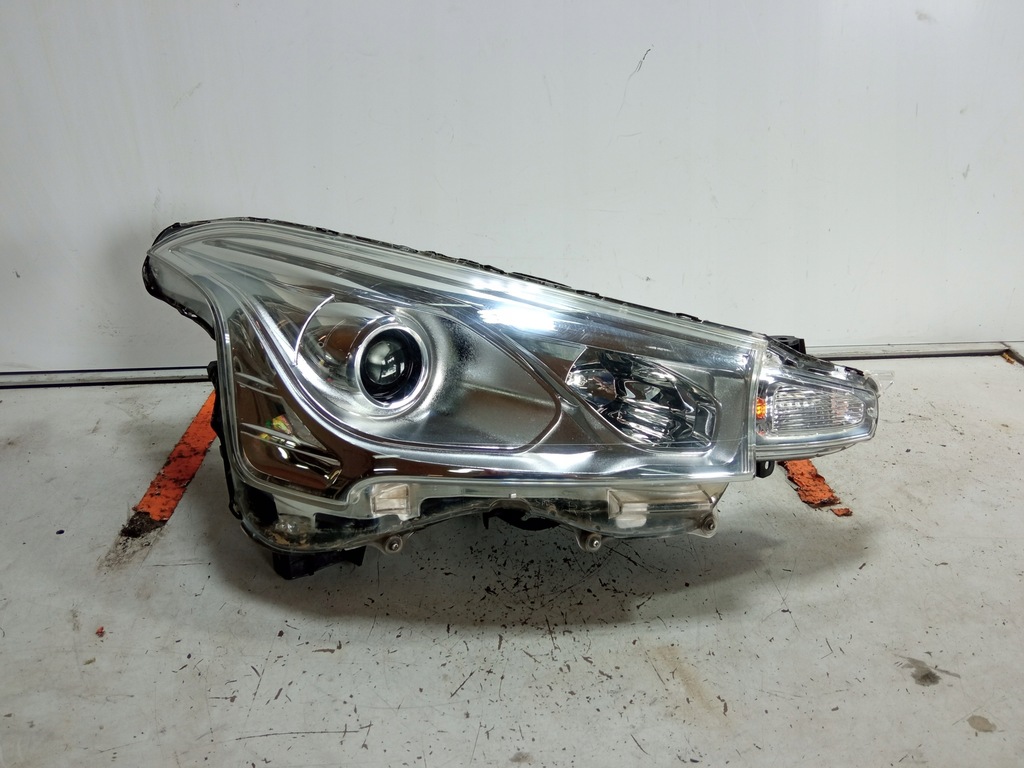 фото №8, Citroen c4 aircross лампа левая правая передняя перед ксенон europa комплект