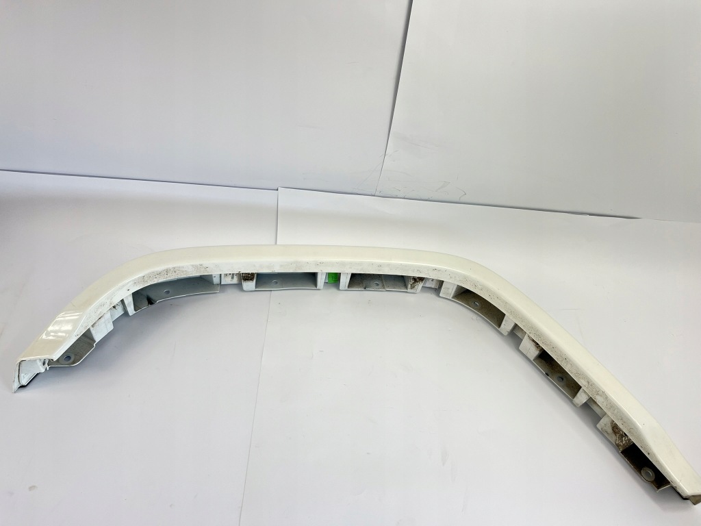 Купити Молдинг крила ліва mercedes w463 2018r рестайлінг  amg g63 g-klasa 4638810300