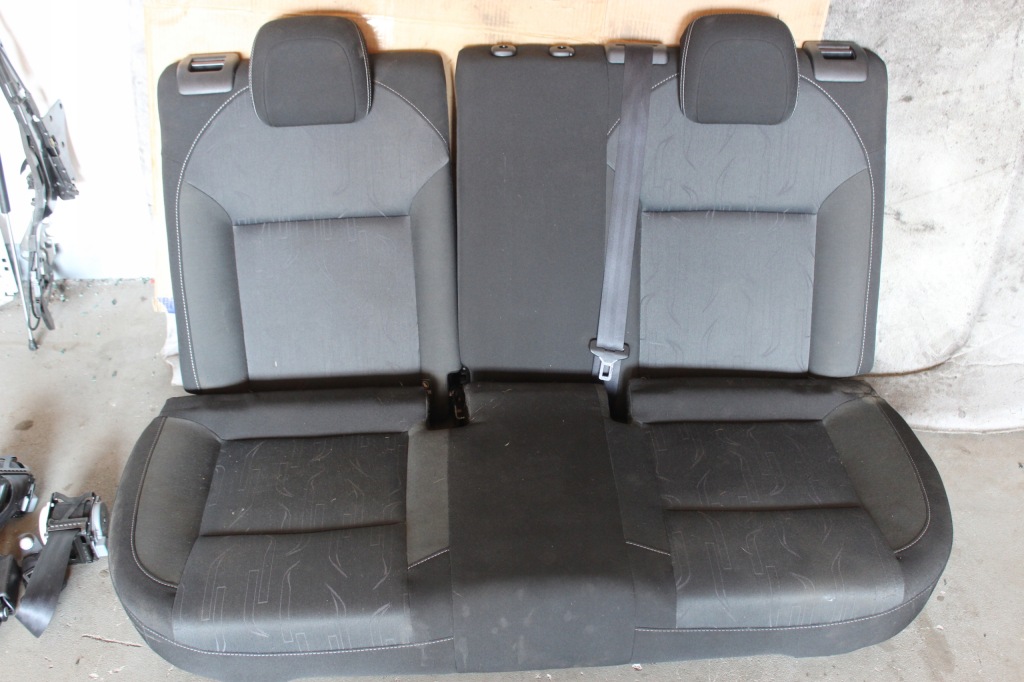 фото №1, Citroen c4 ii заднее сиденье задняя комплект ремни защёлки хэтчбек