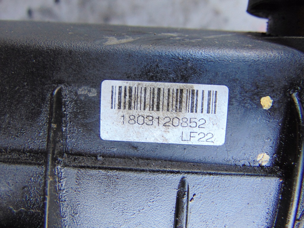 фото №8, Крышка клапанов mazda 6 gg gy 2.0 16v бензин lf22 europa