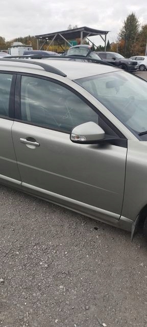 фото №1, Volvo v70 iii lift дверь правый перед 471-46