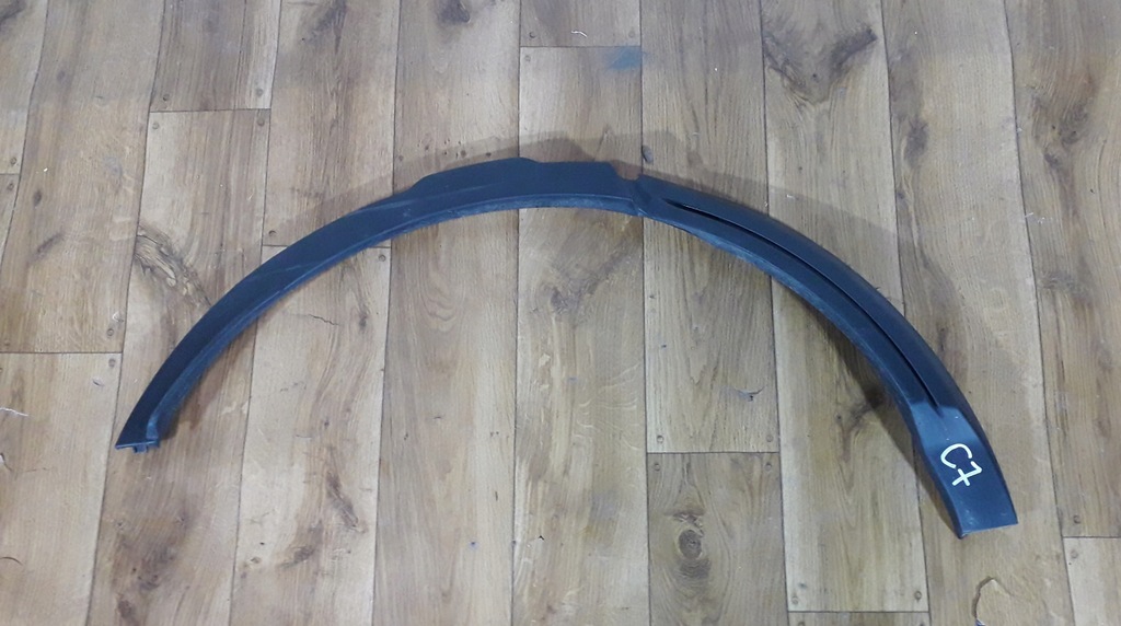 фото №1, Evoque молдинг крыла задняя правая