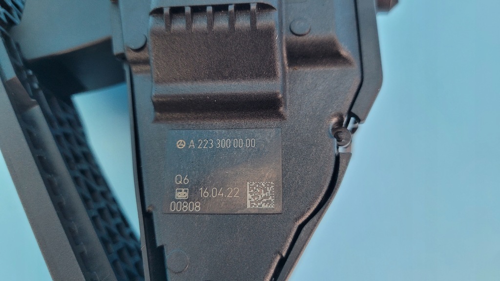 фото №12, Mercedes w206 потенциометр педаль газа a2233000000