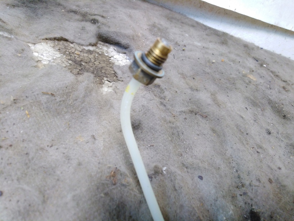 фото №2, Mercedes r w251 3,0 cdi шланг airmatic перед 140cm