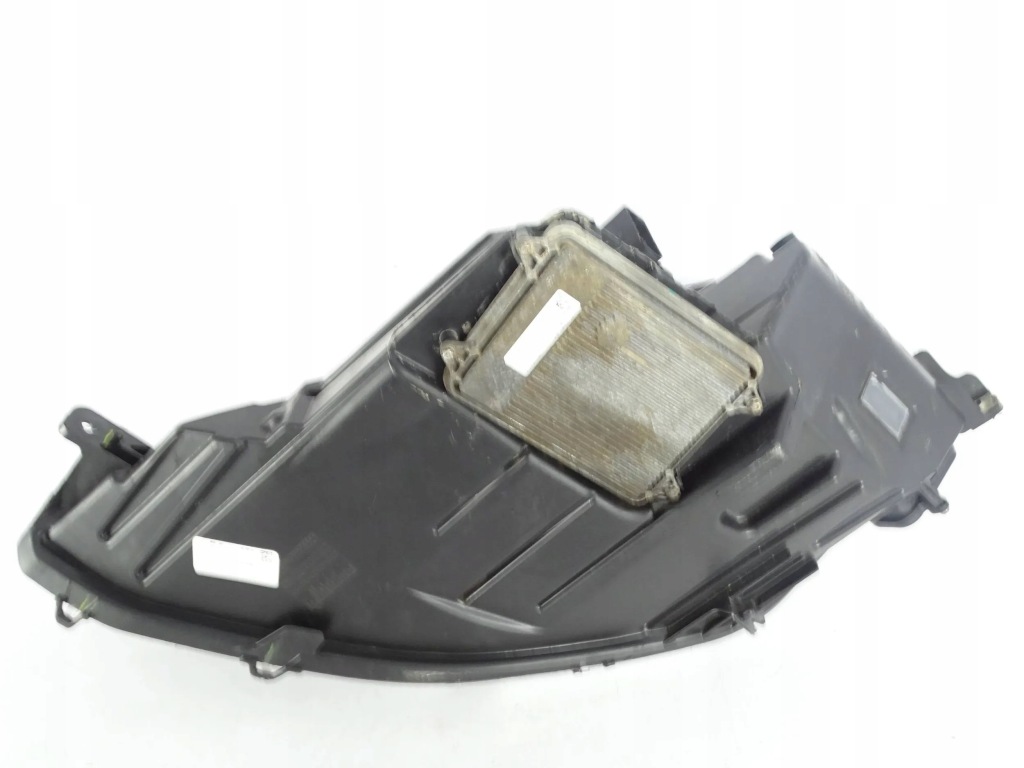 Фара перед передняя правый  tesla s рестайлинг  full led в Украине