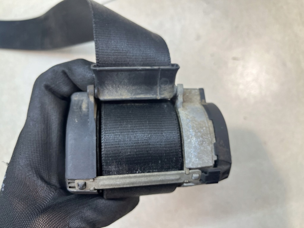 Ремень безопасности правая  перед galaxy 1.9 tdi fl 7m3857706 в Украине