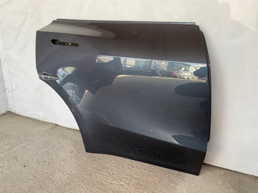 фото №8, Tesla y двері праве задні