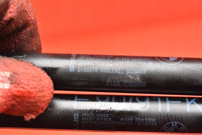 фото №6, Привод амортизаторы капот bmw e90 e91 05r