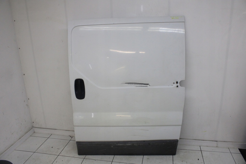 фото №1, Trafic vivaro primastar 2001r- дверь левая левый задняя задние боковой