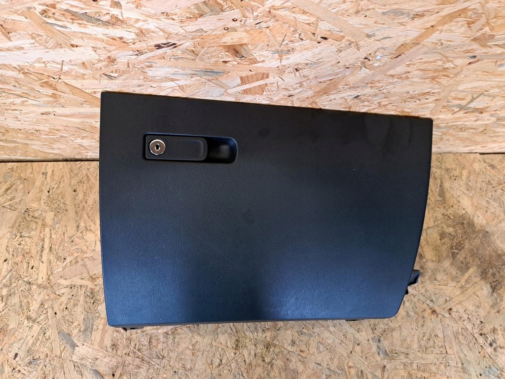 фото №1, Mercedes w247 b-klasa бардачок консоли europa