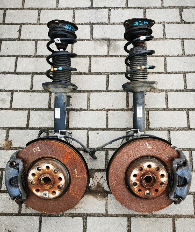 фото №1, Audi q2 vw t-roc mcperson правый перед kompletny