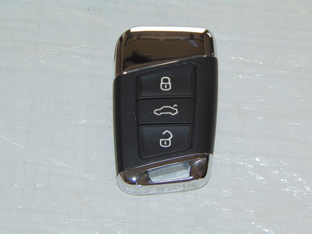 фото №1, Vw passat b8 ключ pilot 3g0959752cg