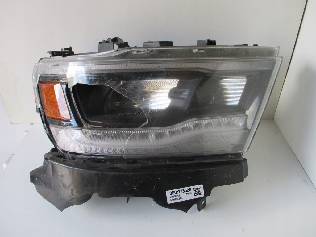 фото №1, Фара лампа права перед dodge ram v 1500 2019- full led