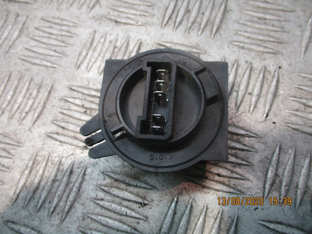 фото №1, Резистор резистор вентилятора peugeot partner i 848309a