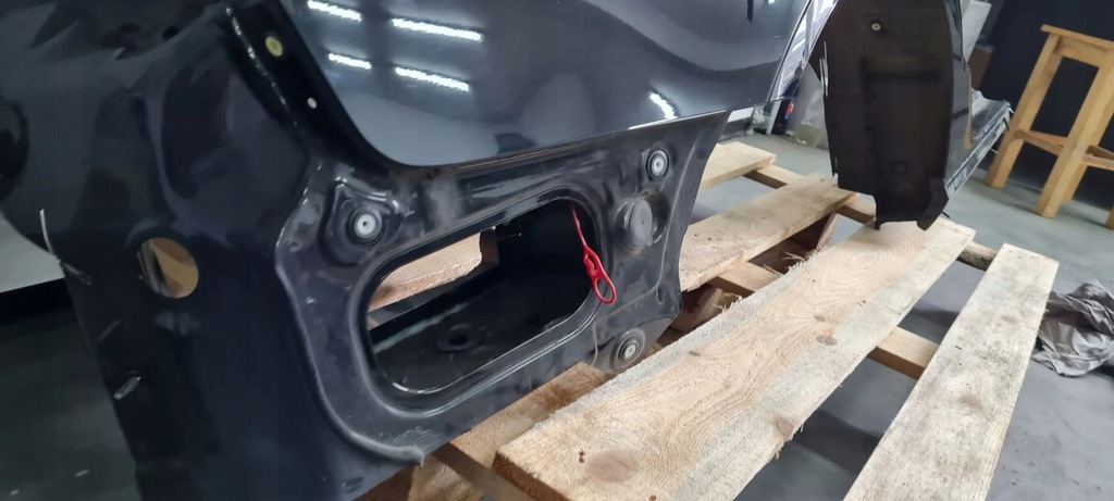 фото №11, S3 8v sedan a3 четверть крыло правая правый задняя обшивка ly9b