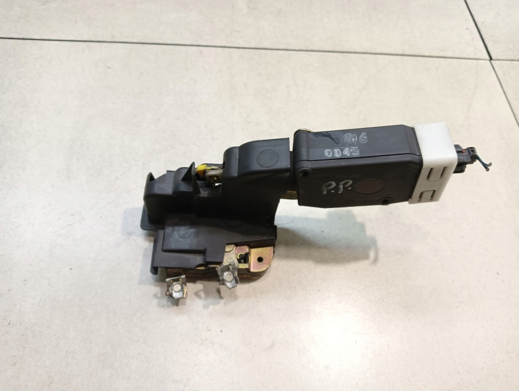 фото №3, Замок двері правий перед 2 pin space star 1.3