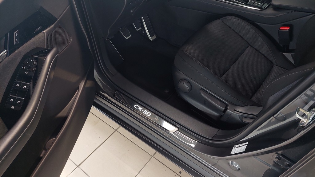 фото №5, Накладки декоративные порог с подсветкой mazda cx-30