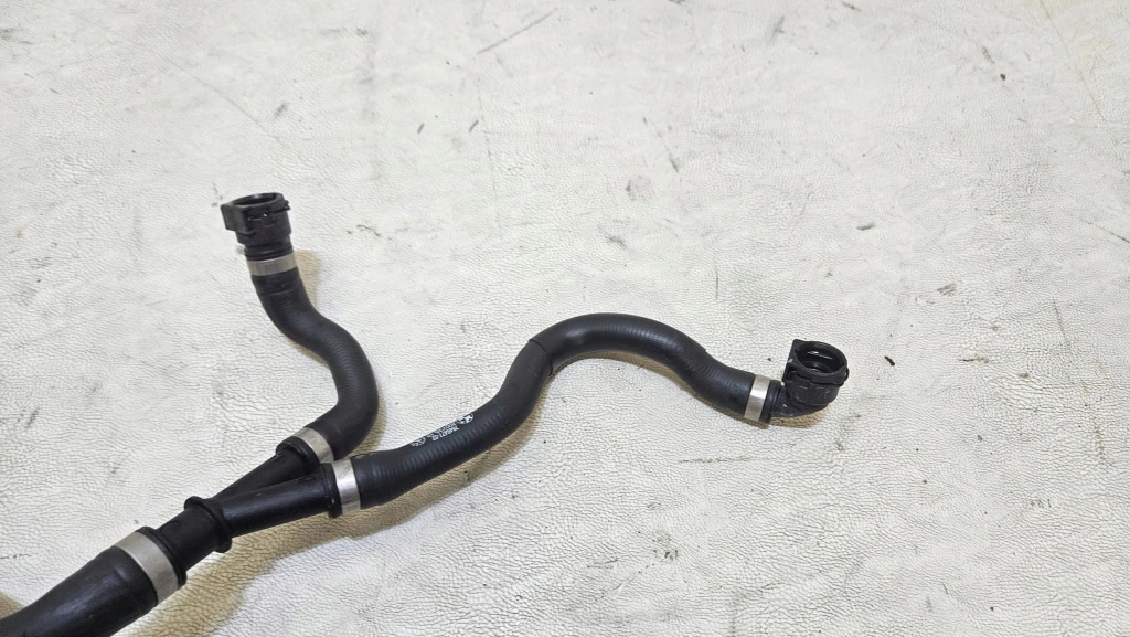 Шланг пабтрубок  труба радиатора воды bmw x1 f48 f49 7645477-02 Доставка