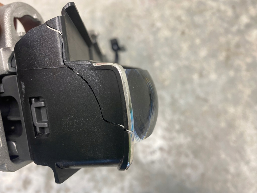 Audi q7 4m линза проектор matrix фара правый перед led в Украине