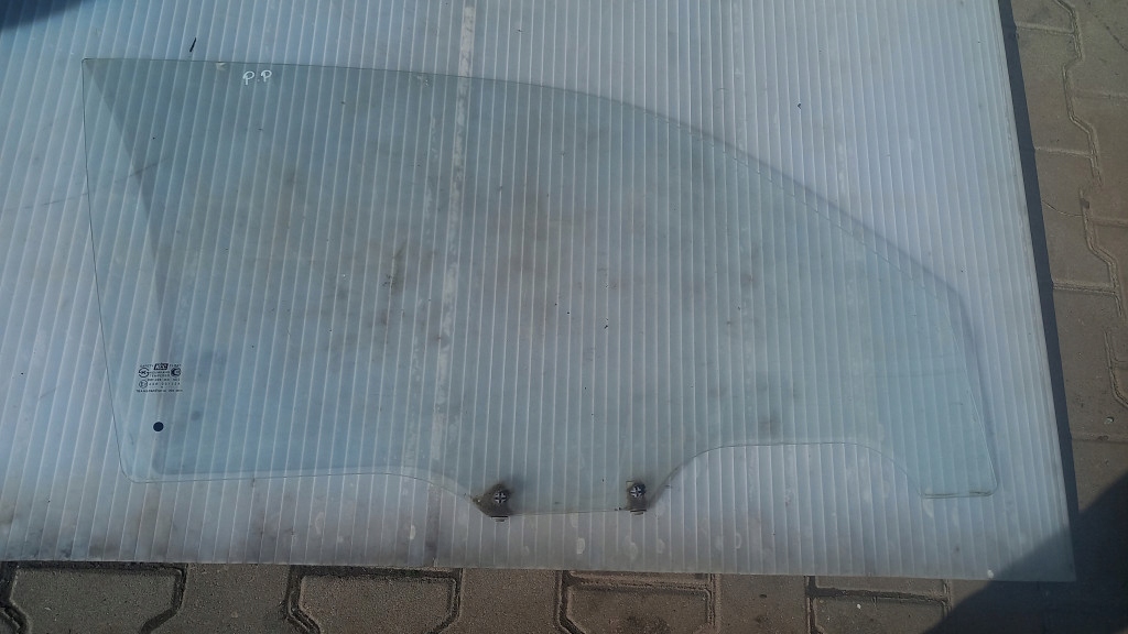 фото №1, Скло права перед hyundai accent ii lc 00r 3d