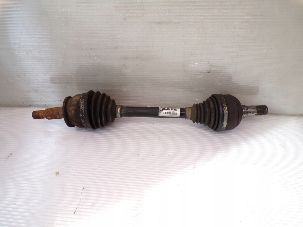 фото №1, Приводной вал левая opel astra j 13335135