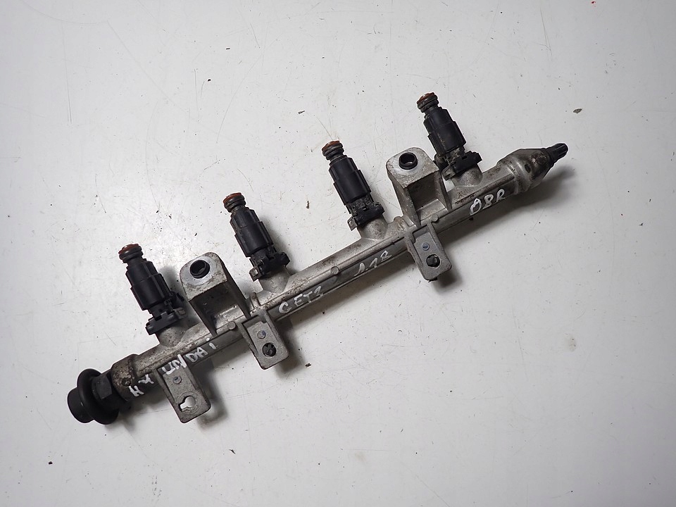 фото №1, Молдинг упорскування hyundai matrix 1.6 16v g4ed