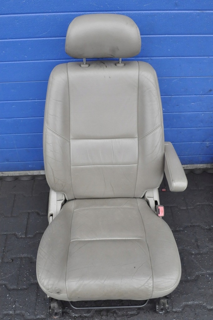 фото №8, Toyota tundra i 2006 сиденья заднее сиденье кожа