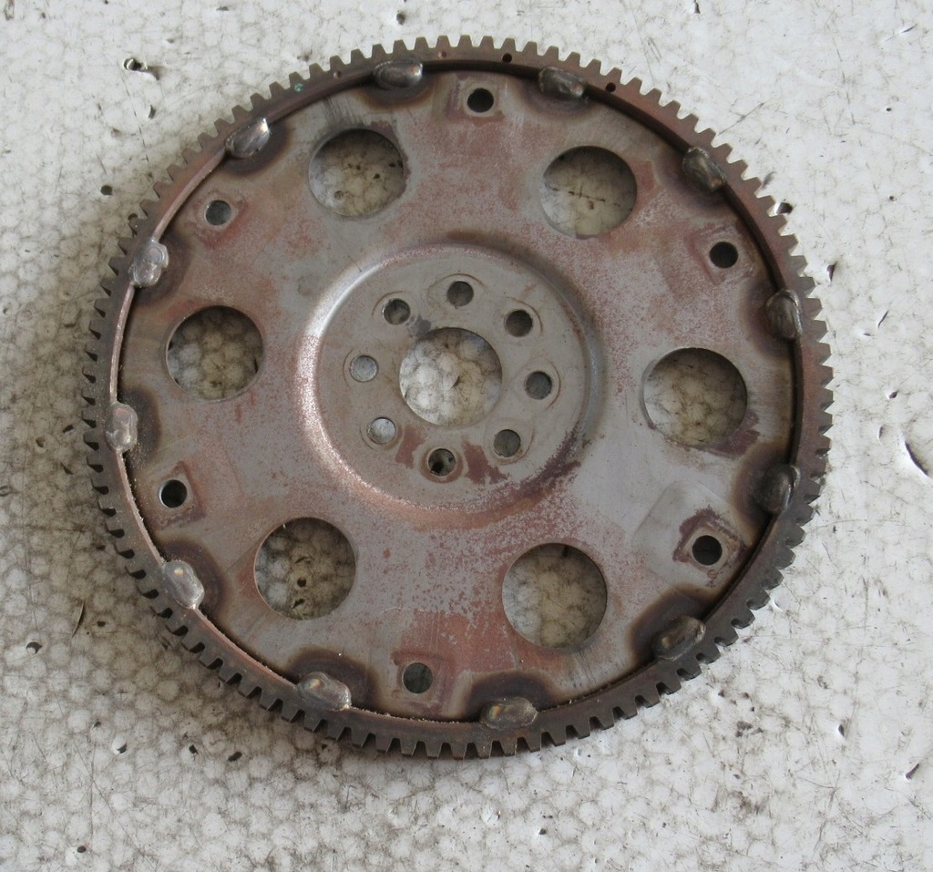 фото №1, Toyota avensis t27 2.2 колесо маховик