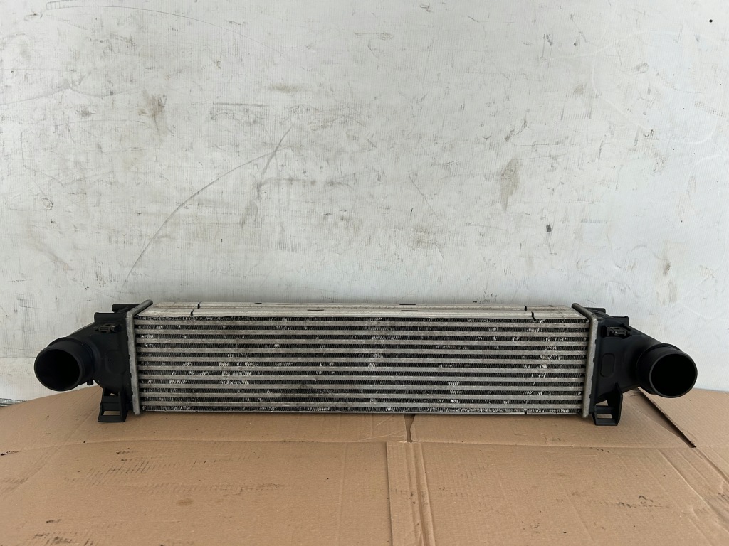 Купити Інтеркулер volvo xc60 v60 s60 2 2.0 d3 31338475