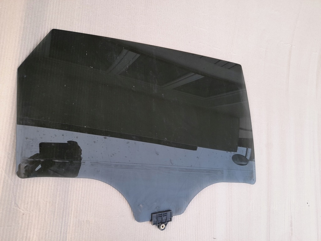 фото №1, Стекло правая задняя kia niro